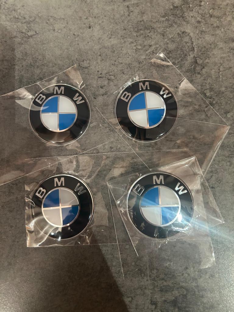 4 Logos neufs jantes origine BMW E10 / E21 / E30 LesAnciennes.com