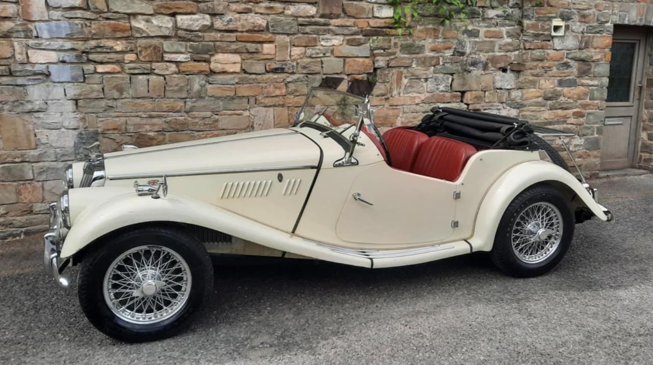 MG TF 1 - 1954 LesAnciennes.com