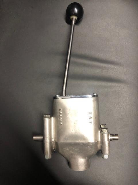 Levier de vitesses Ferrari Dino 206 et 246 LesAnciennes.com