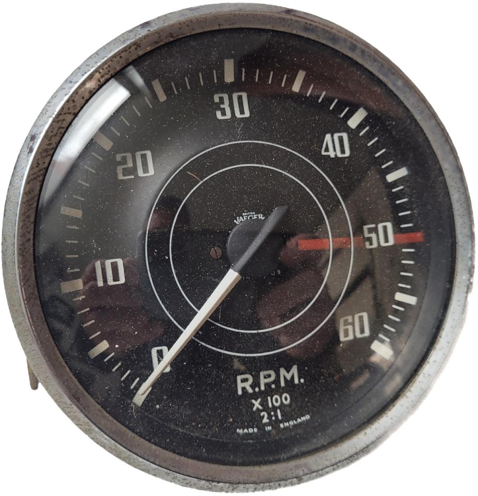 COMPTE TOURS TRIUMPH TR3A TR2 A TR3 LesAnciennes.com