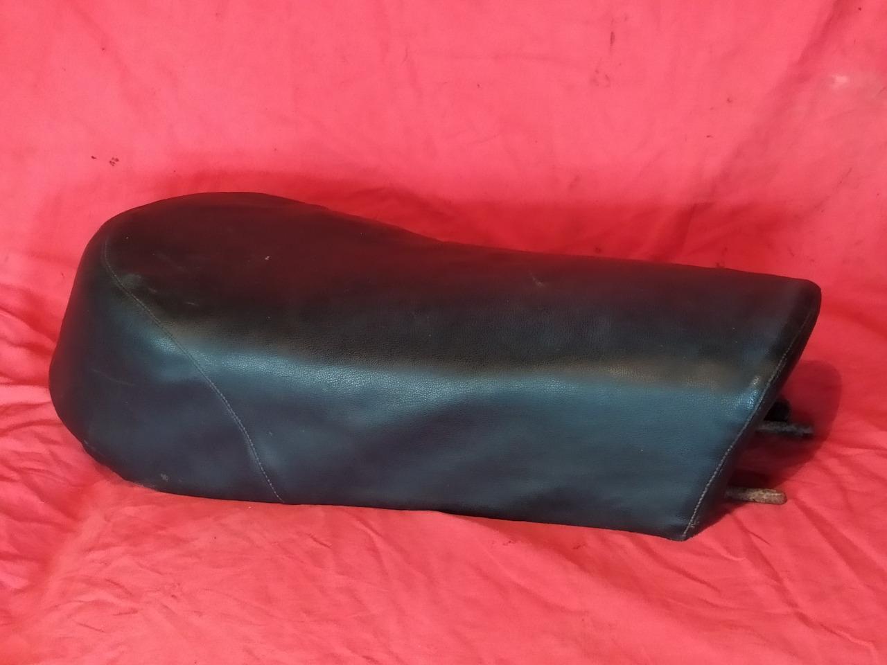 A Selle ancienne moto cyclo années 60 - 70 LesAnciennes.com