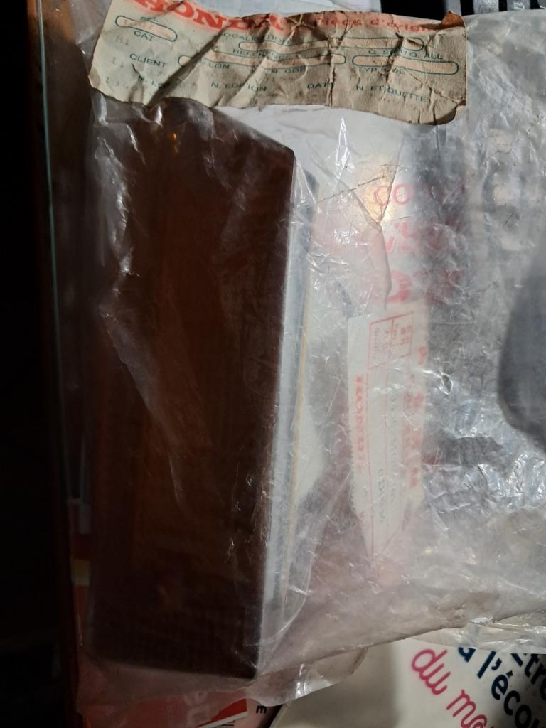 Clignotant neuve HONDA GL 1200 Gold Wing Aspencade LesAnciennes.com