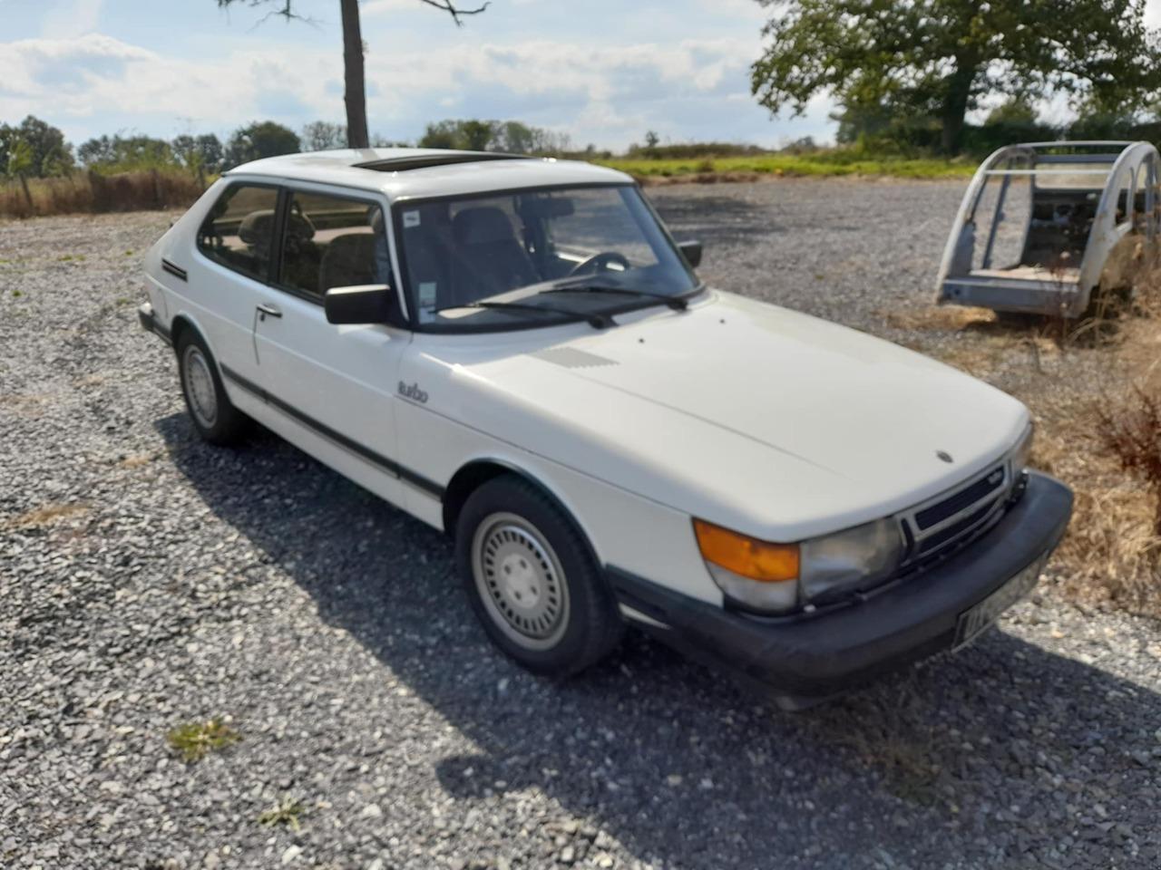 SAAB 900 Turbo 8 - 1984 LesAnciennes.com