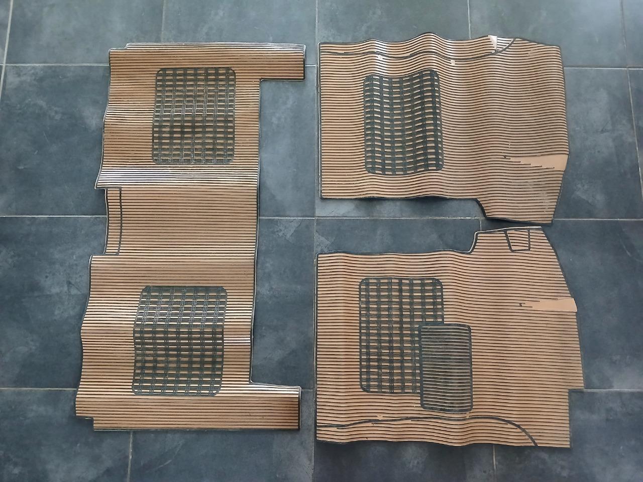 Tapis de sols SIMCA 1100 LesAnciennes.com