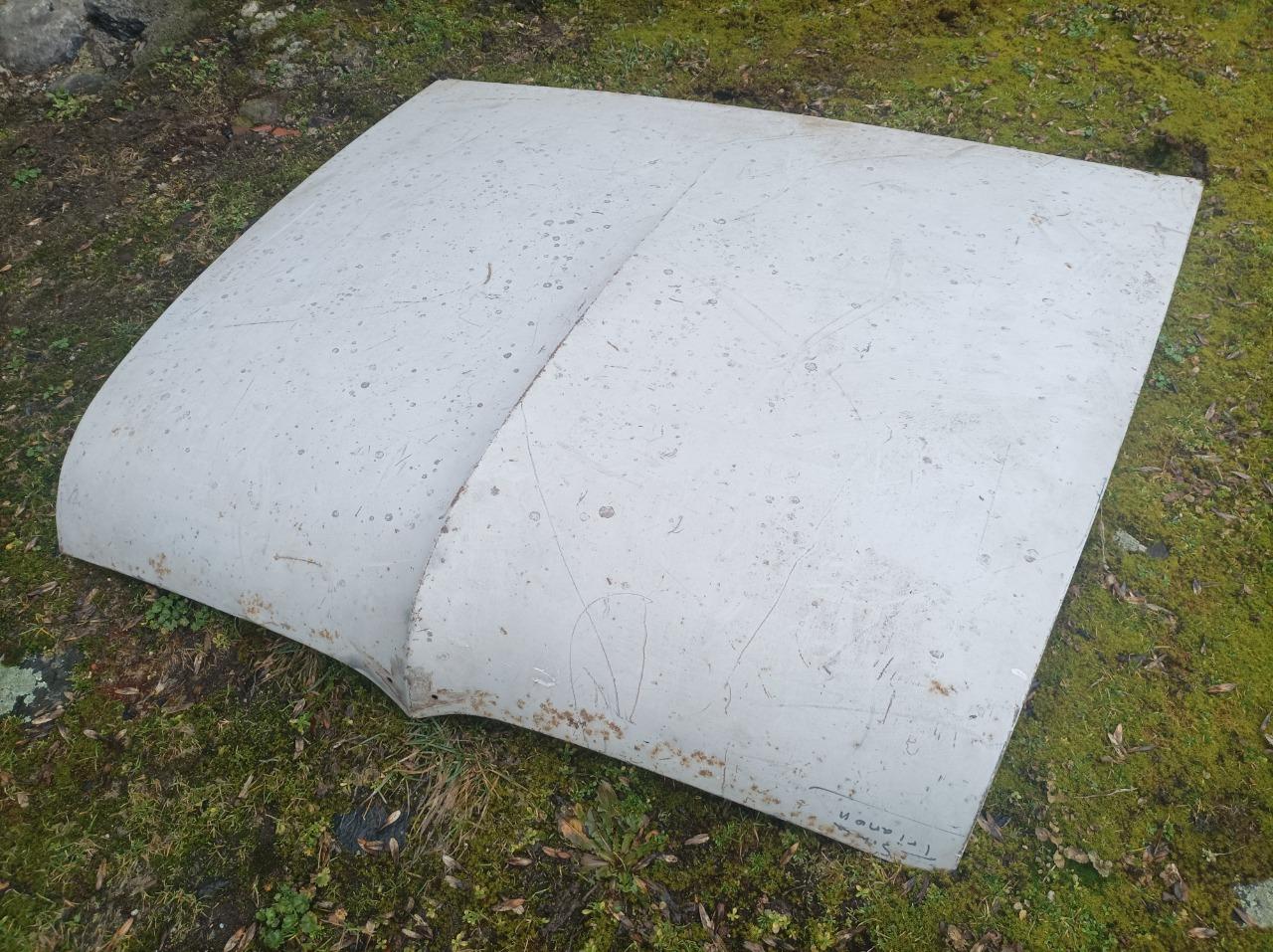 Capot SIMCA Ariane Trianon Versailles LesAnciennes.com