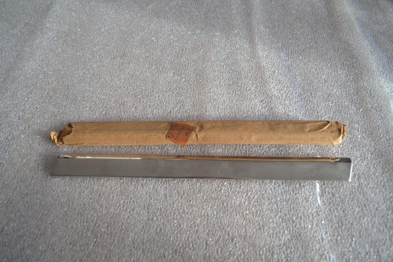 Baguette bas aile AR G PEUGEOT 204 304 coupé, neuv LesAnciennes.com