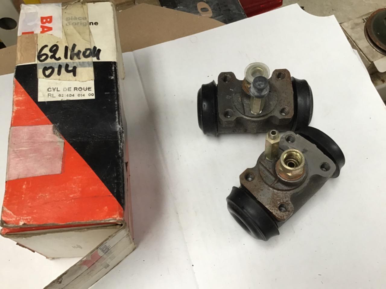 CYLINDRES ROUE DIAMÈTRE 34,5. LesAnciennes.com