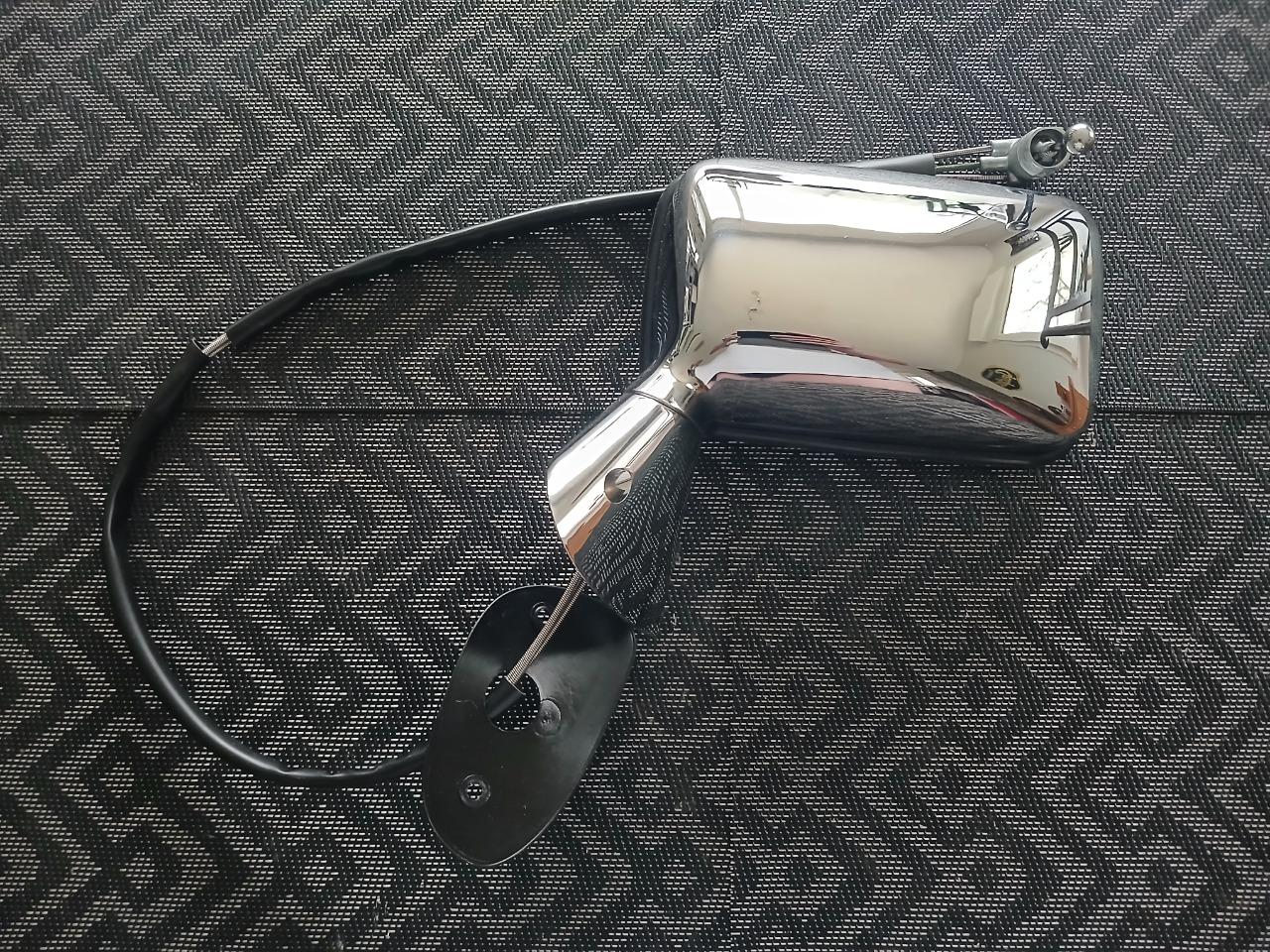 Rétroviseur gauche chromé RENAULT 30 (R30) LesAnciennes.com