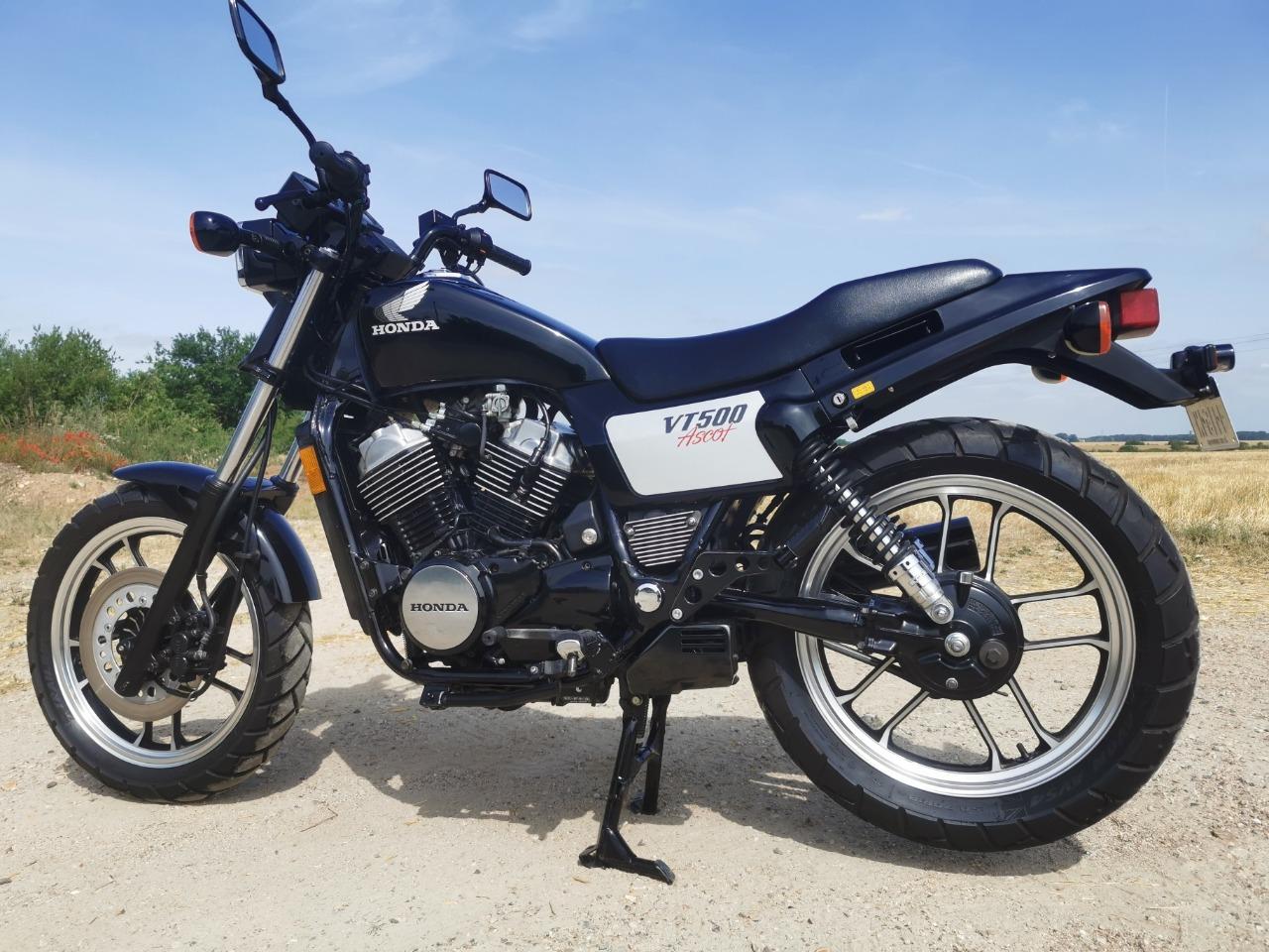 HONDA VT 500 FT Ascot - 1984 LesAnciennes.com