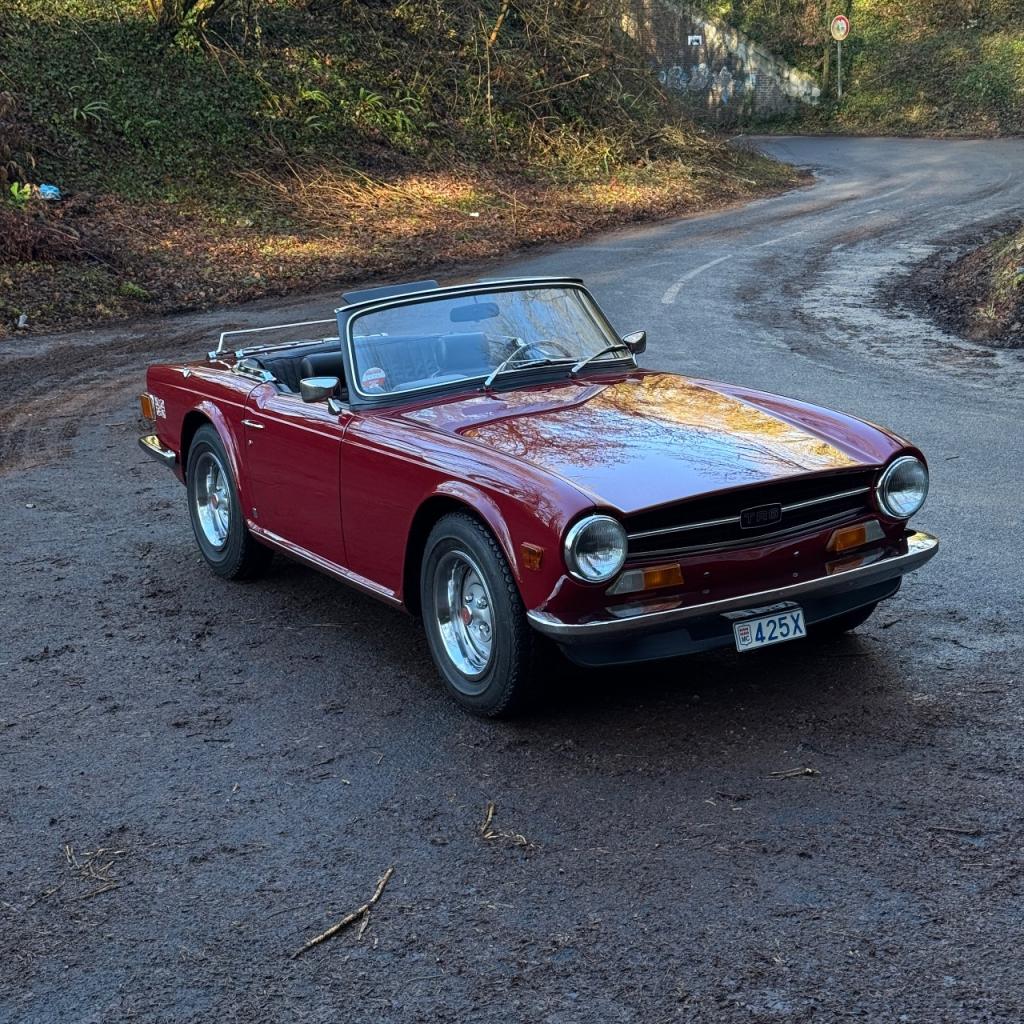 TRIUMPH TR6 PI - 1973 LesAnciennes.com