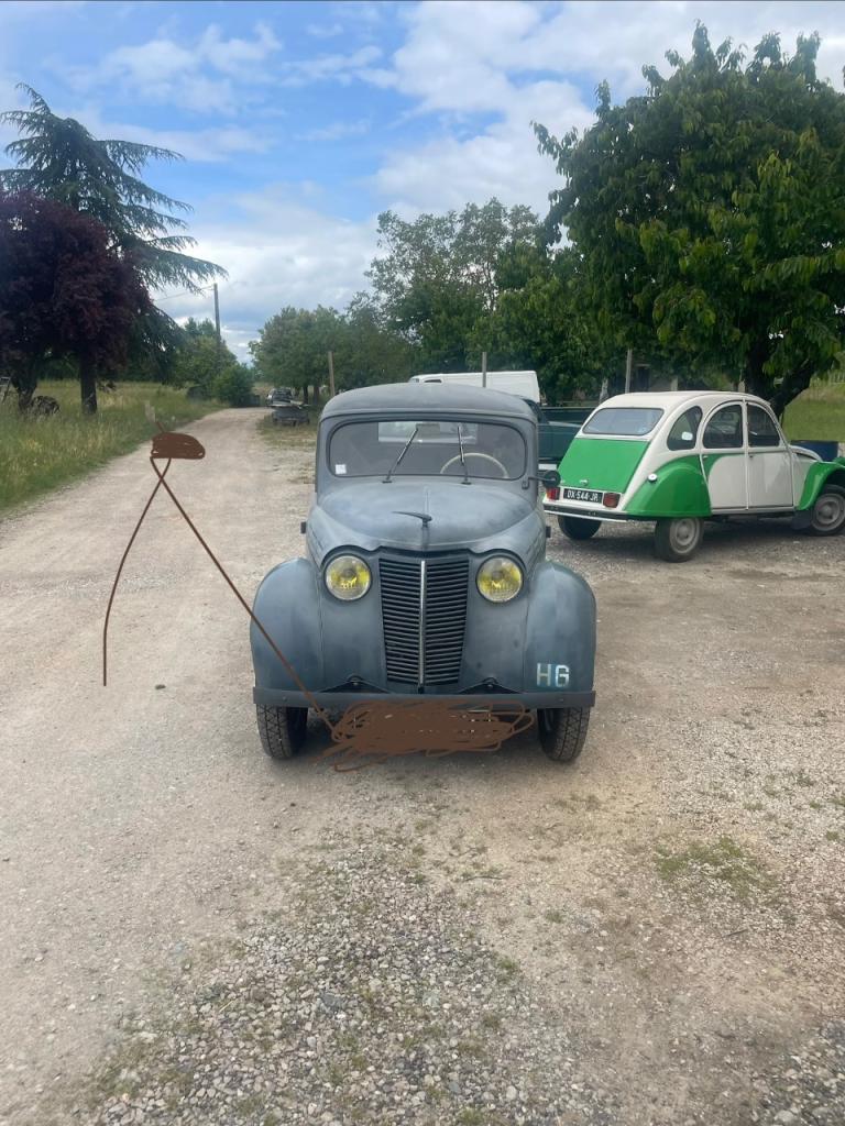 RENAULT Juvaquatre - 1959 LesAnciennes.com
