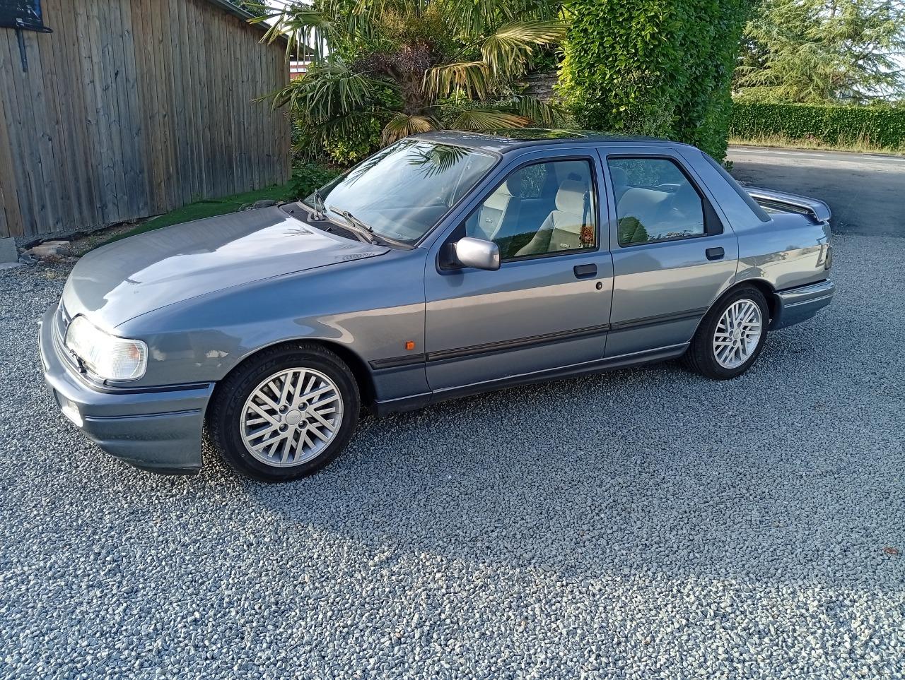 FORD Sierra Cosworth - 1988 LesAnciennes.com