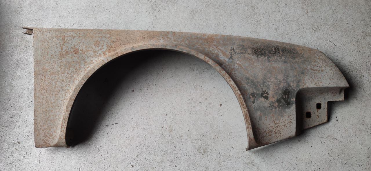 Aile avant droite bombée CITROEN CX série 1 LesAnciennes.com