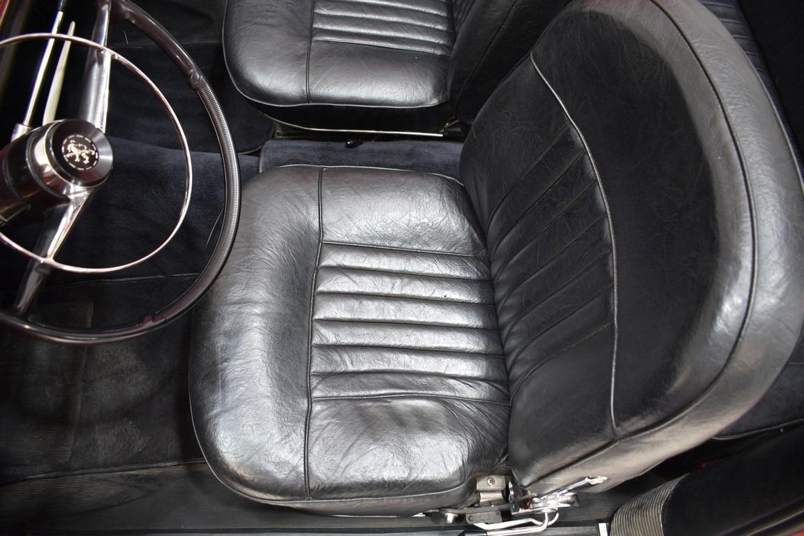 PEUGEOT 404 cabriolet injection - 1965 LesAnciennes.com