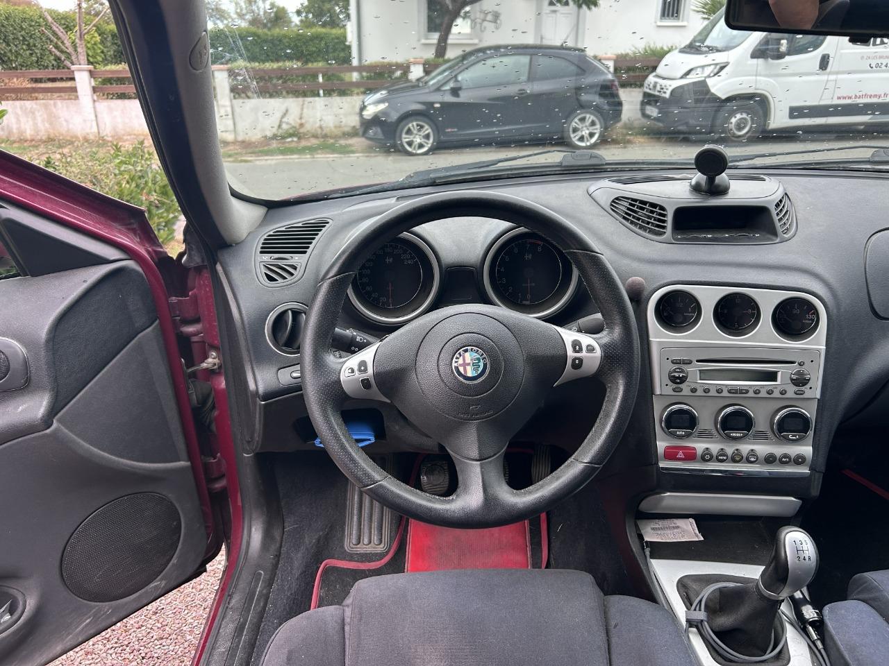 ALFA ROMEO 156 1,8 TS - 2005 LesAnciennes.com