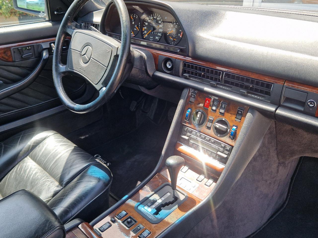 MERCEDES 560 SEC W126 C126 - 1991 LesAnciennes.com