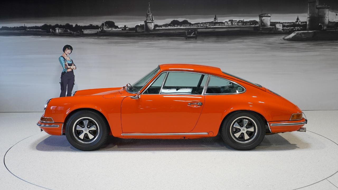 PORSCHE 911 T 1969 LWB - 1969 LesAnciennes.com