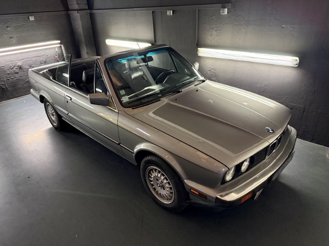 BMW 325 (E30) 325i cab - 1989 LesAnciennes.com