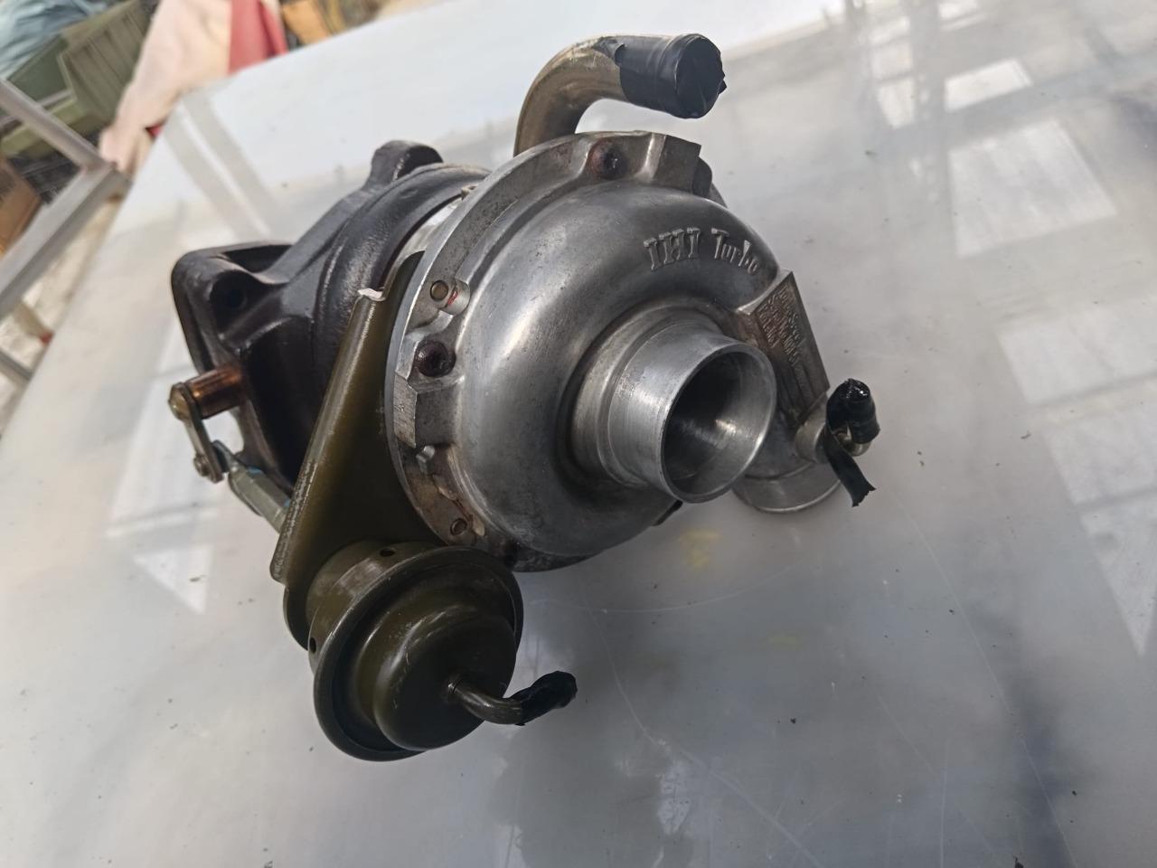 Turbocompresseur droit pour Maserati 3200 GT LesAnciennes.com