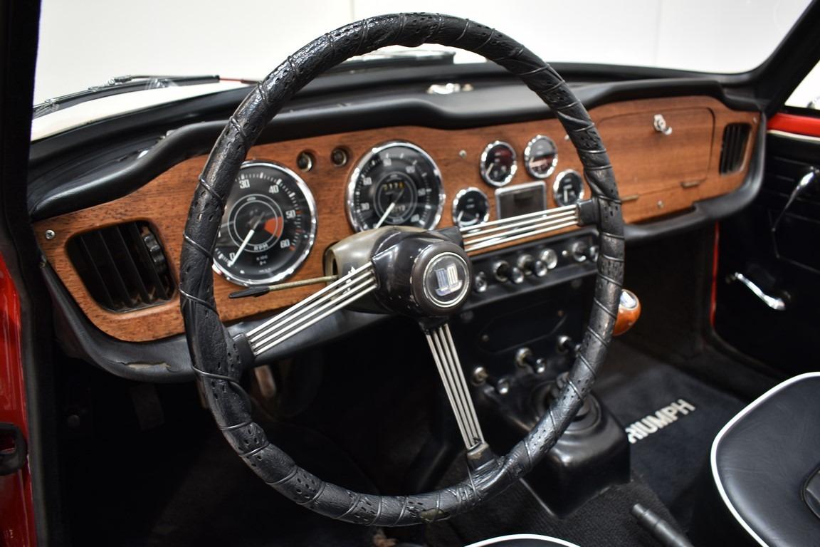 TRIUMPH TR4A IRS - 1966 LesAnciennes.com