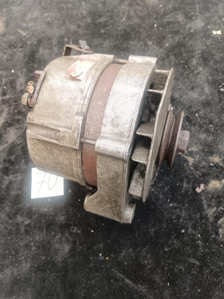 Alternateur pour Porsche 924 LesAnciennes.com
