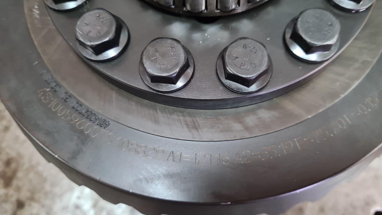 Couronne et pignon 9x40 pour différentiel Ferrari LesAnciennes.com