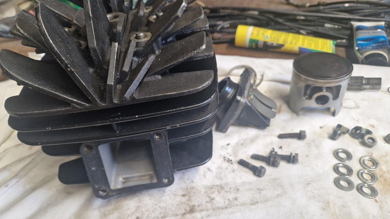 Pièces YAMAHA DT 125 2a8 LesAnciennes.com