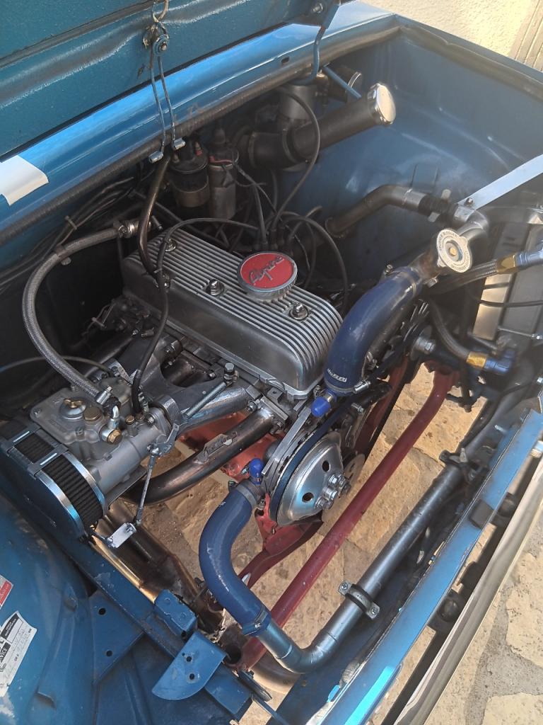 RENAULT 8 (R8) - 1966 LesAnciennes.com