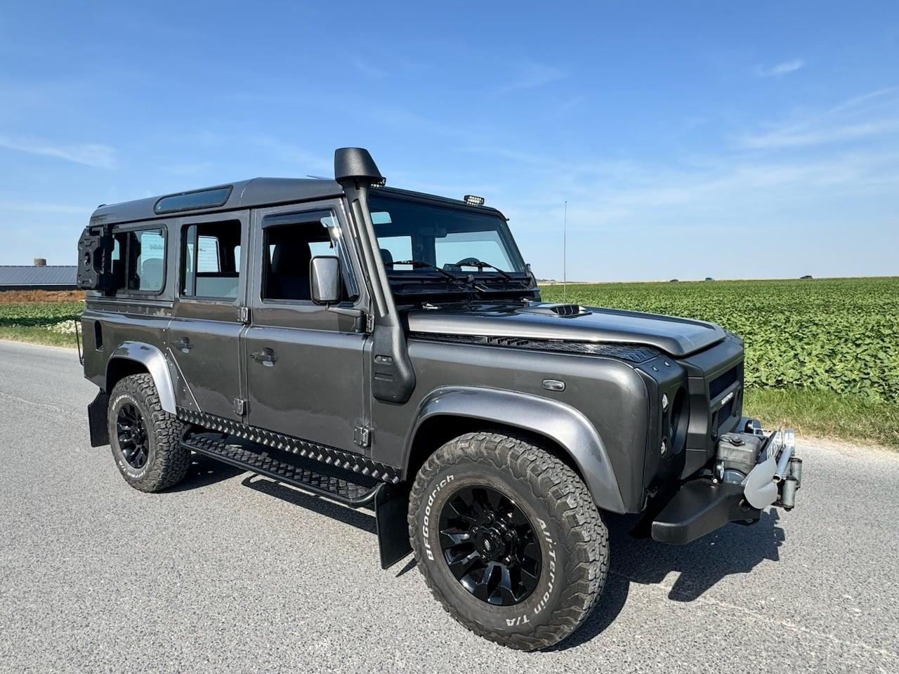 2003 Land Rover Defender 110 Station Wagon LesAnciennes.com