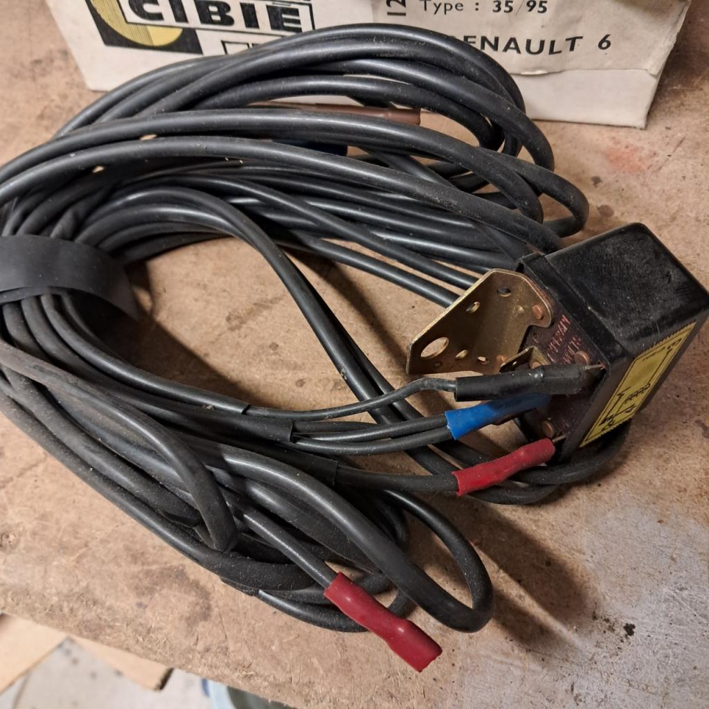 Faisceau anti brouillard cibie 35/95 RENAULT 6 LesAnciennes.com