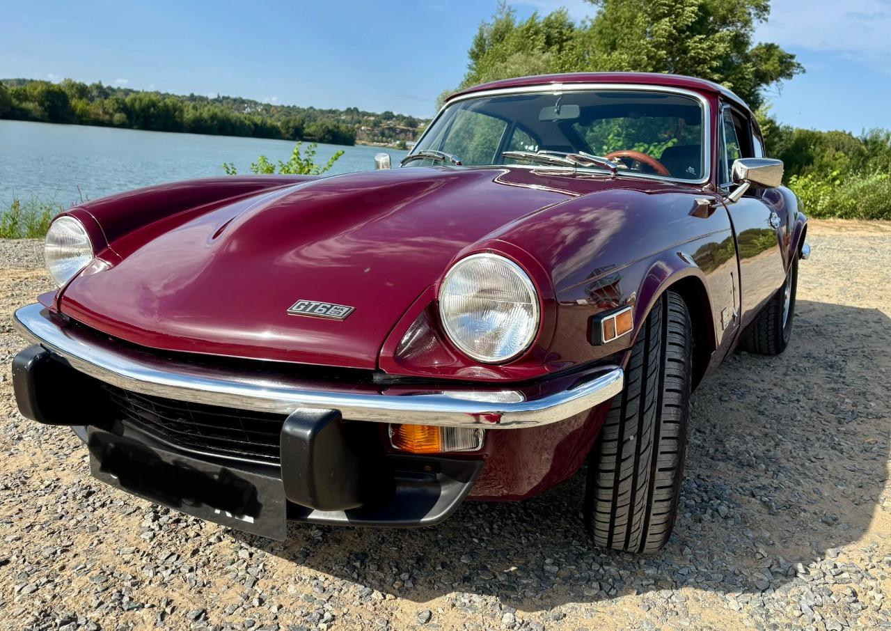 TRIUMPH GT6 MK3 - 1973 LesAnciennes.com