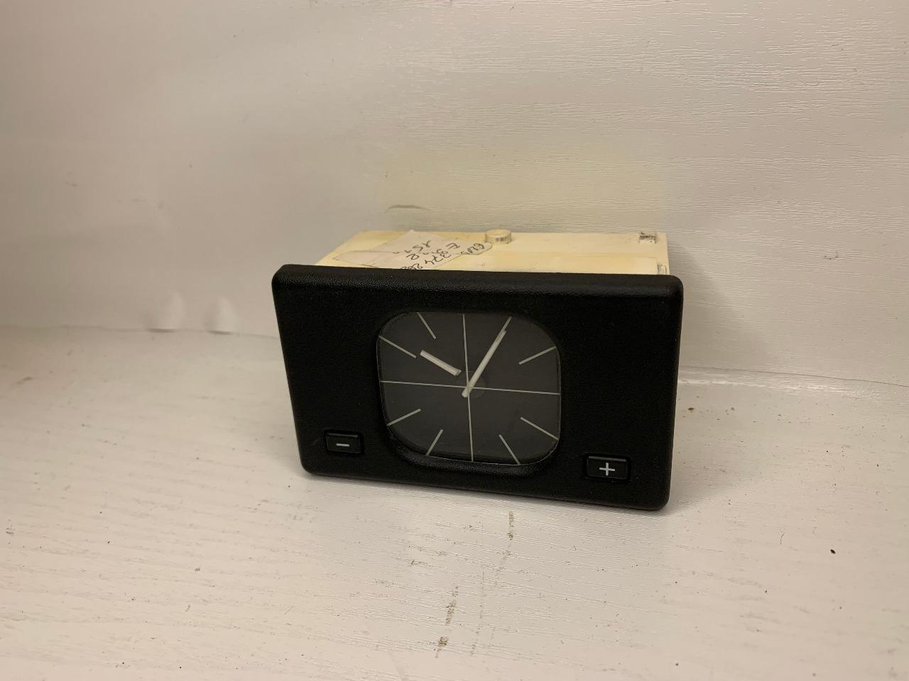 Montre BMW E 34/32 LesAnciennes.com