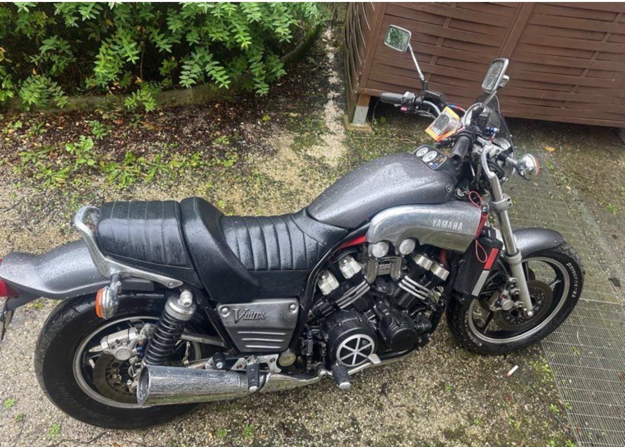 YAMAHA VMAX 1200 - 1989 LesAnciennes.com