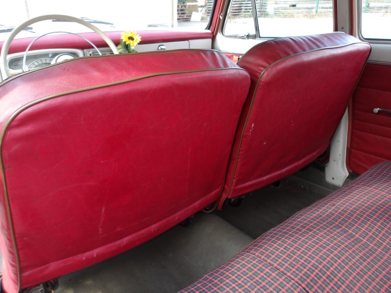 PEUGEOT 403 - 1964 LesAnciennes.com