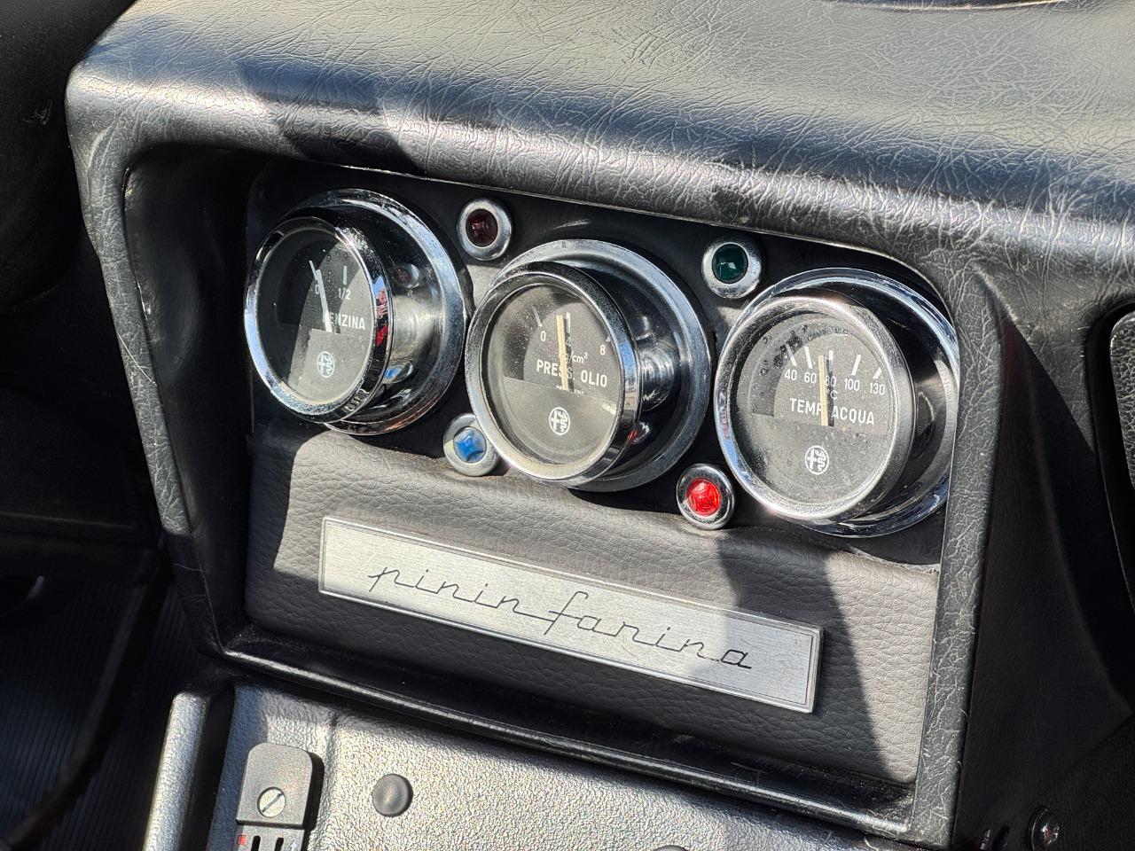 ALFA ROMEO 1750 Spider Coda Tronca - 1971 LesAnciennes.com