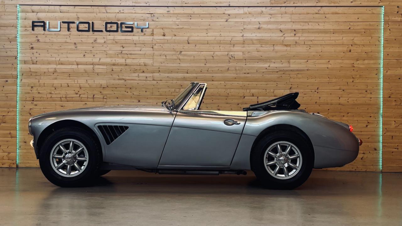 AUSTIN HEALEY 3000 MK III - 1966 LesAnciennes.com