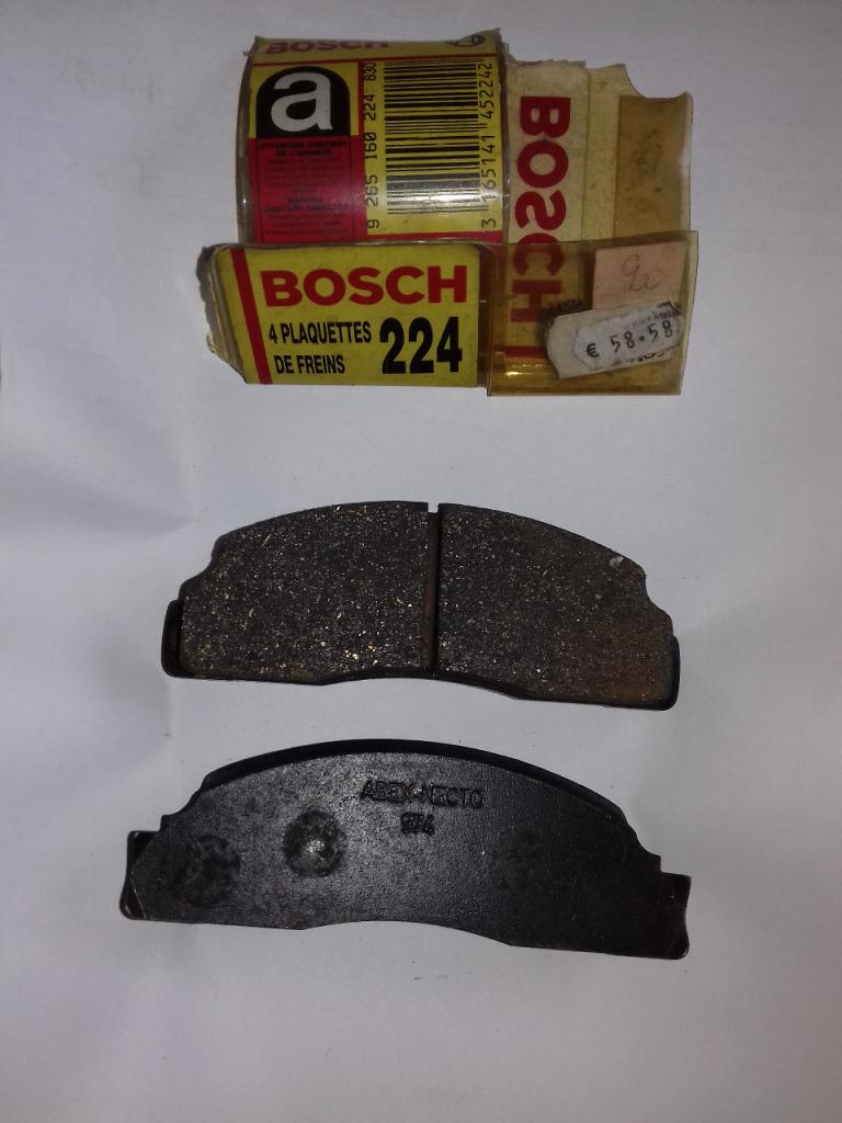 Plaquettes FORD FIESTA MKI LesAnciennes.com