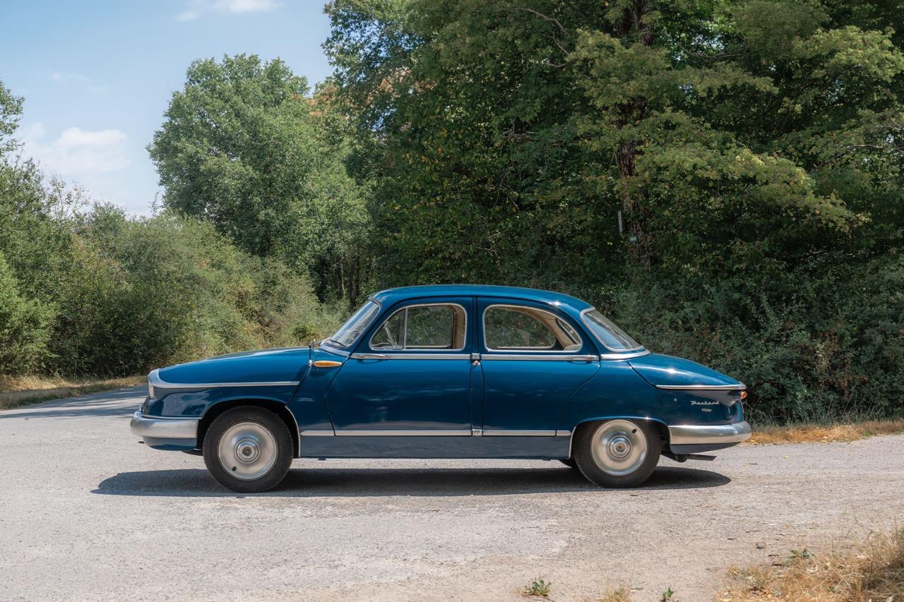 PANHARD PL 17 berline - 1959 LesAnciennes.com