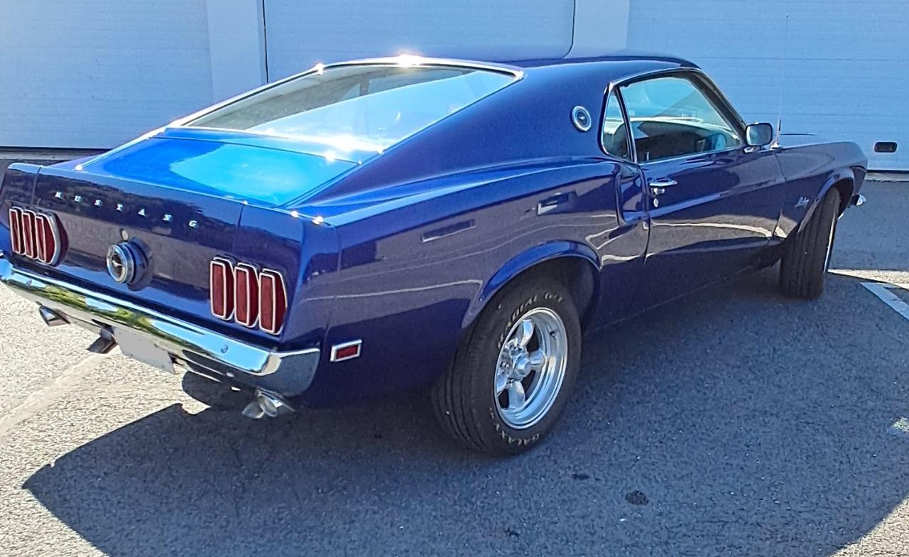 FORD Mustang FASTBACK - 1969 LesAnciennes.com