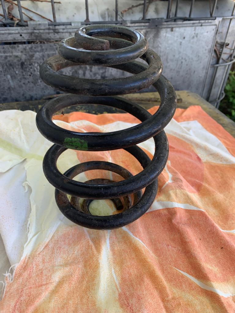 Ressort arriéré BMW E36 LesAnciennes.com