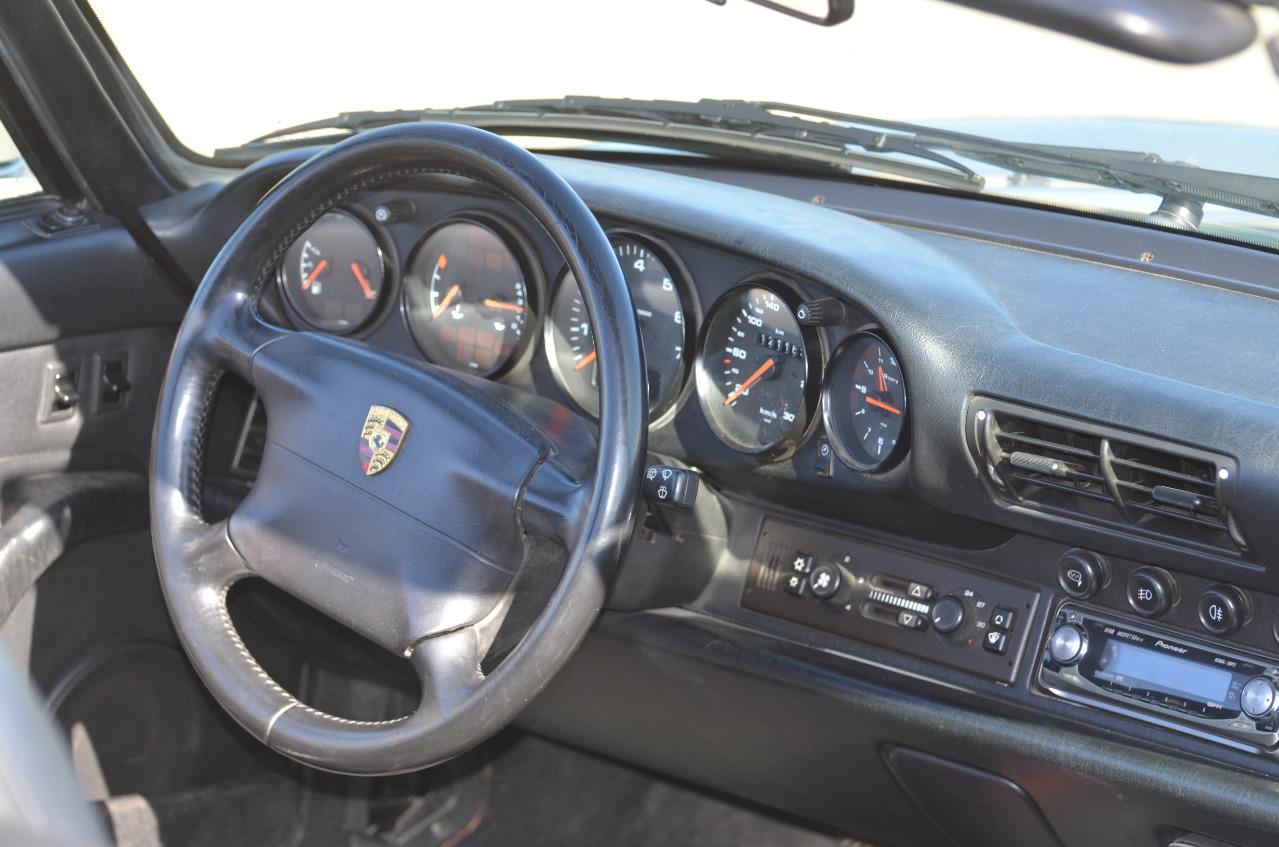 PORSCHE 911 993 Cabriolet - 1994 LesAnciennes.com