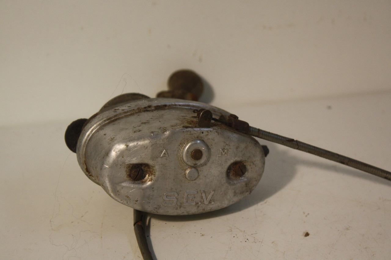 Moteur d’essuie Glace SEV 6V 6 Volts Peugeot 203 LesAnciennes.com