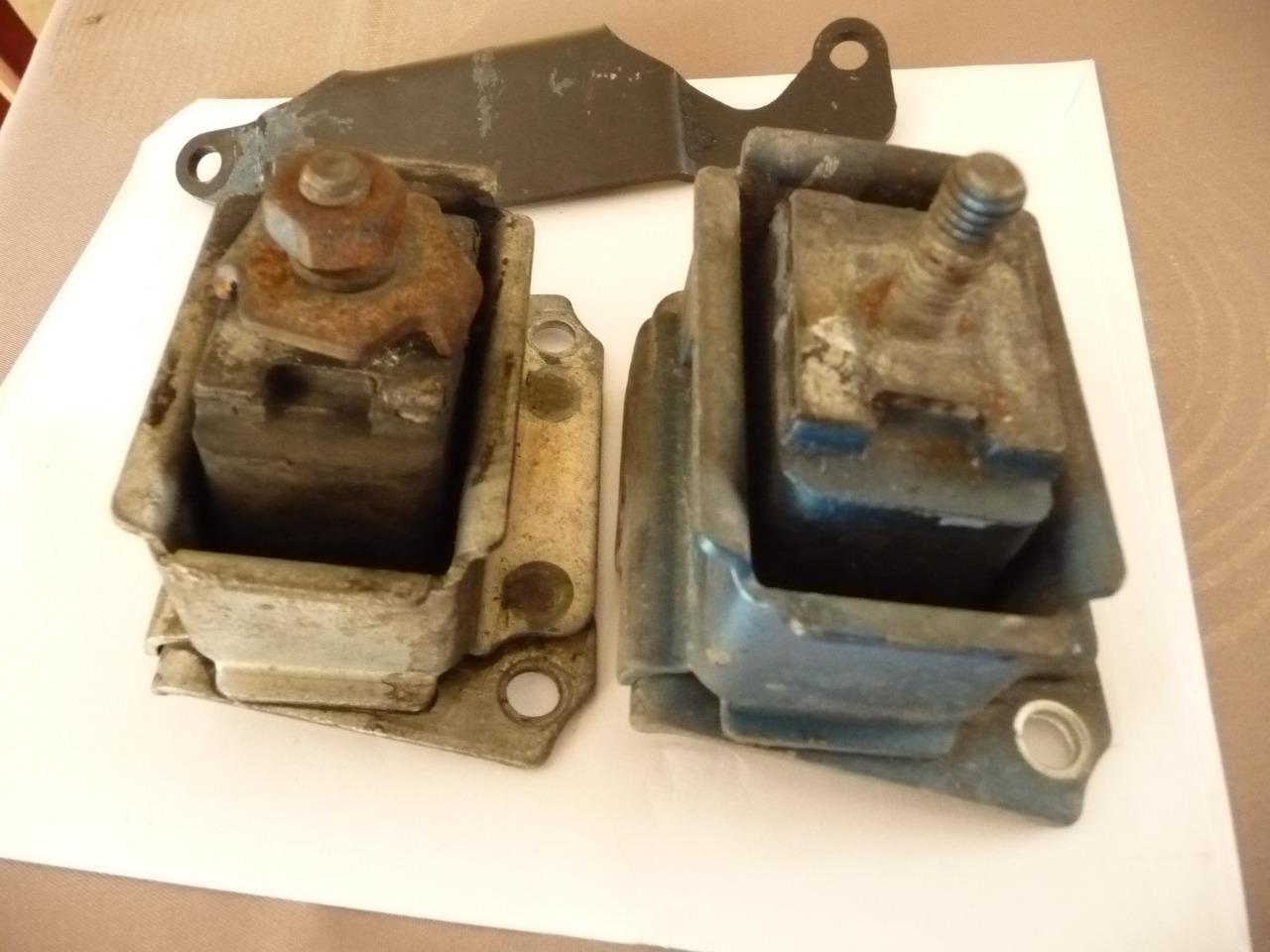 Pièces RENAULT 5 alpine turbo patte support BV LesAnciennes.com