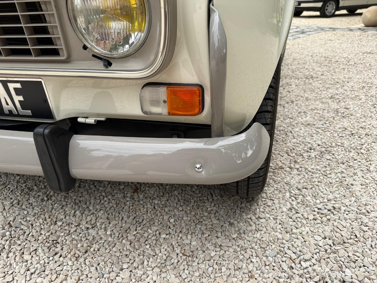 RENAULT 4L (R4L) GTL Clan - 1987 LesAnciennes.com