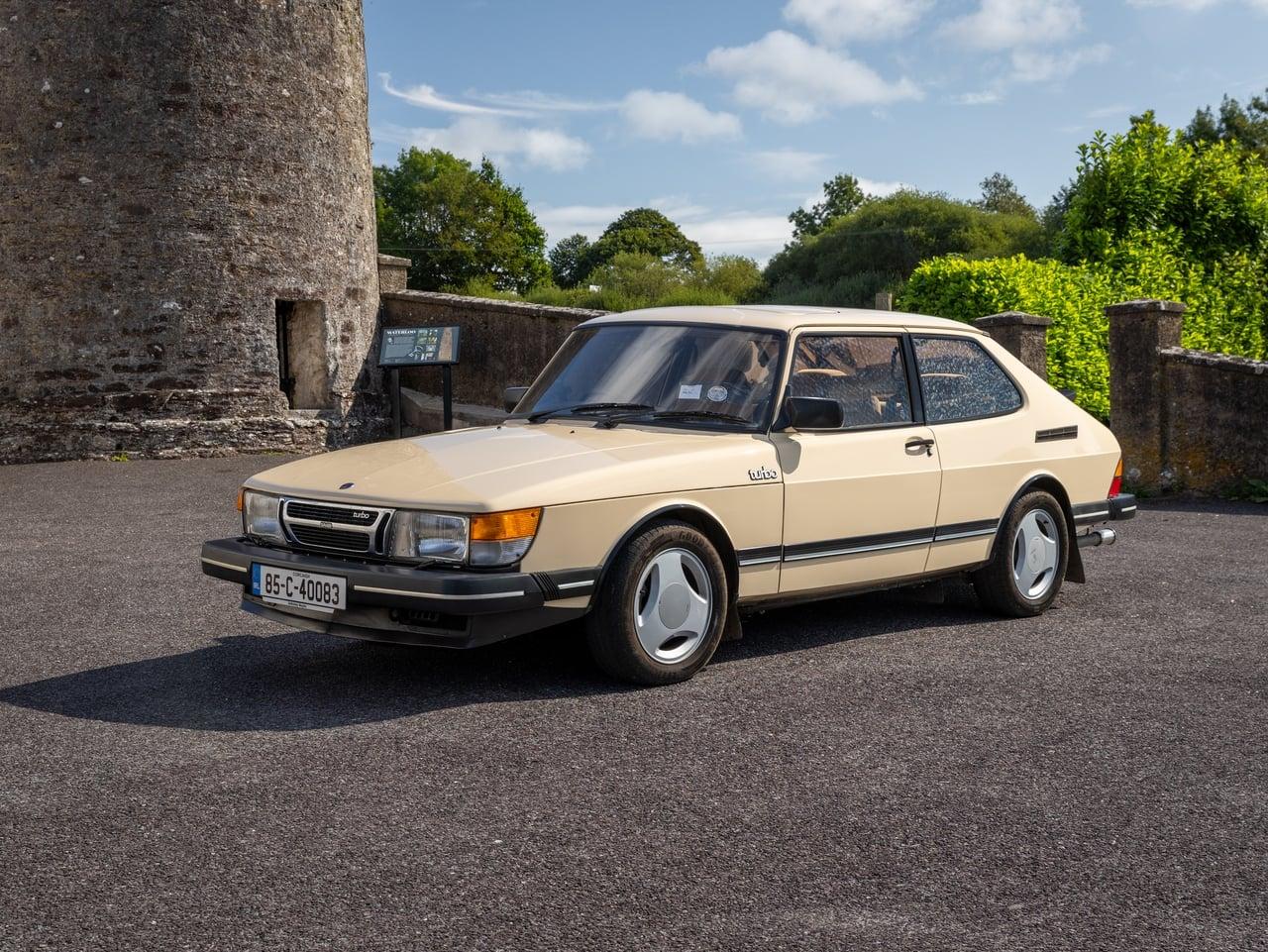 1985 Saab 900 Turbo 3dr Combi T16 34,754 miles LesAnciennes.com