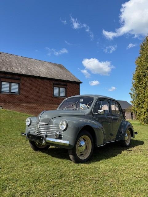 RENAULT 4CV - 1952 LesAnciennes.com