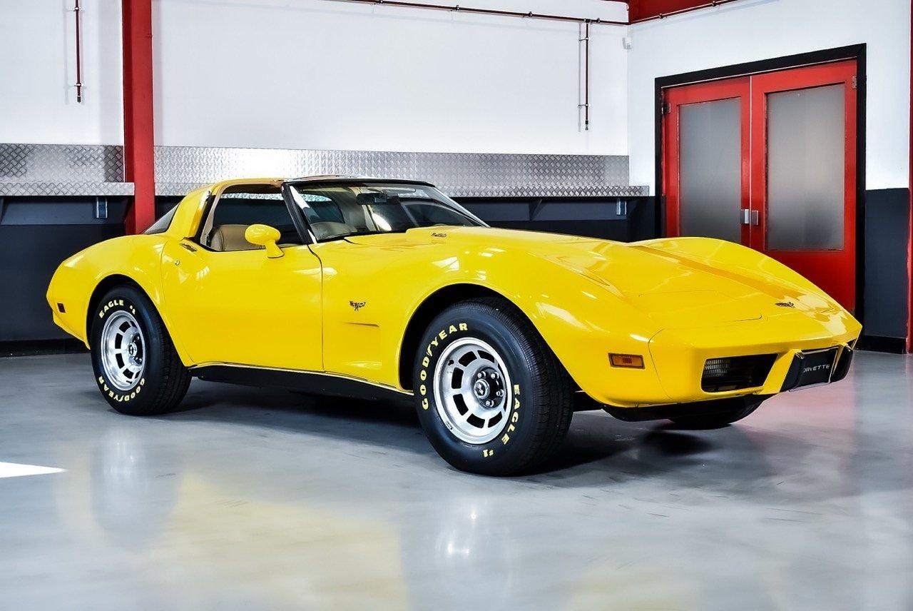 1979 Chevrolet Corvette C3 L-82 Targa 350CI V8 LesAnciennes.com