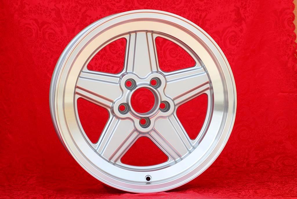 1 pc. jante Mercedes Penta 8x17 ET11 w107 w108 w10 LesAnciennes.com