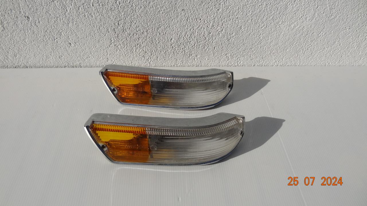 Feux BMW 2002 LesAnciennes.com