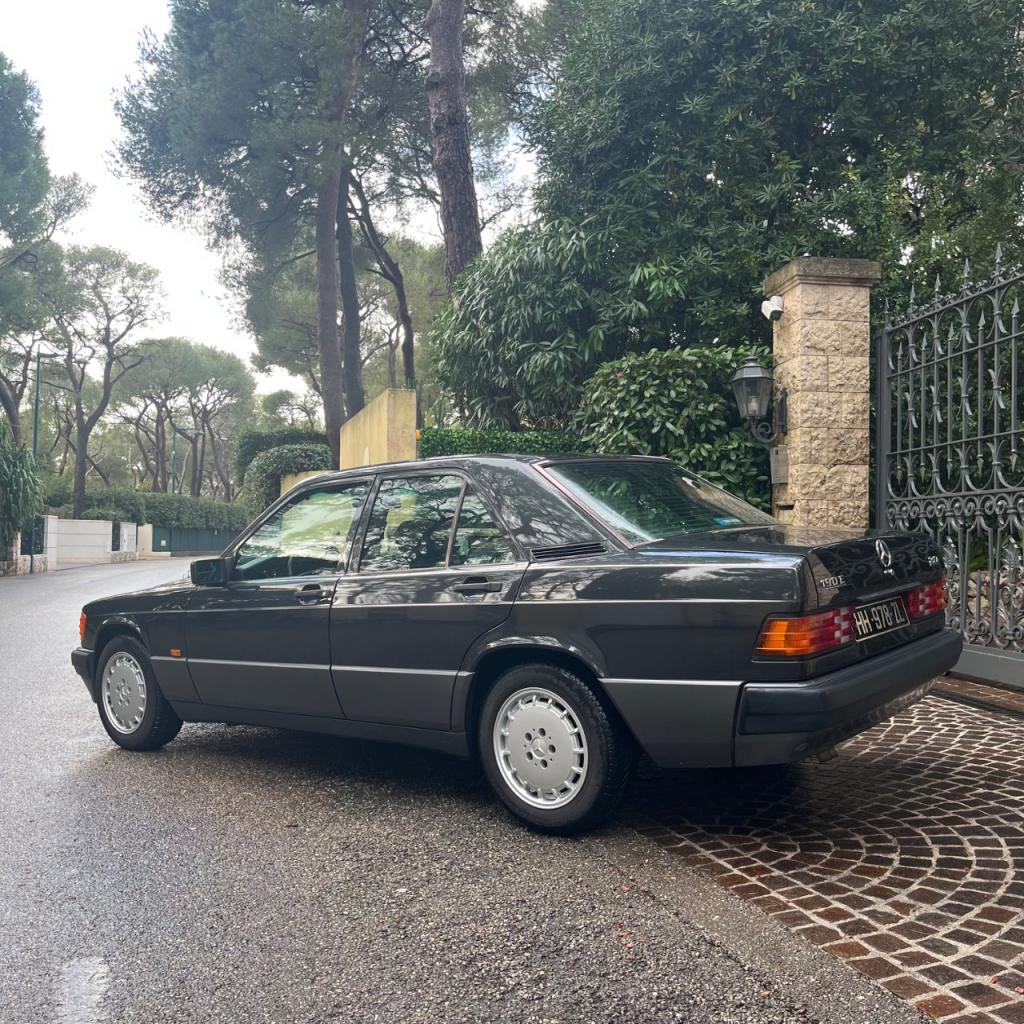 MERCEDES 190 E - 1992 LesAnciennes.com